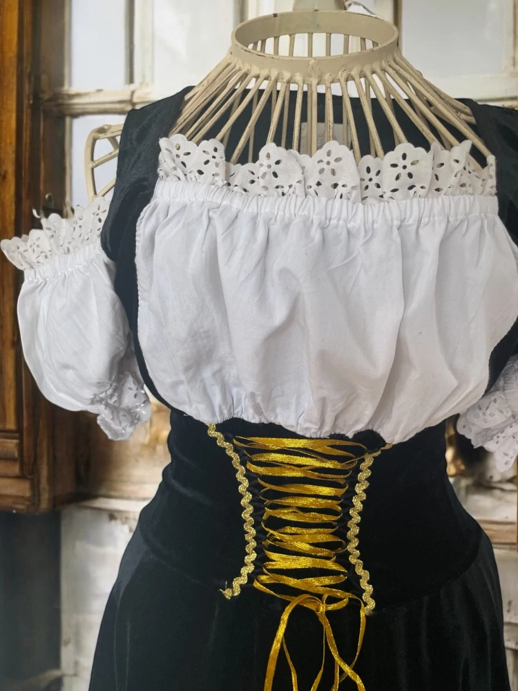 karnevalový kostým ŠATY SELKA, DIRNDL STYL vel. 10-15 let, XXS
