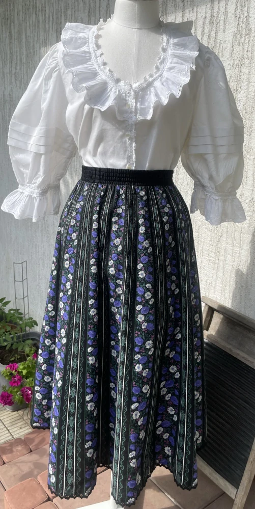Dámská halenka v selském, dobovém stylu vel. 40