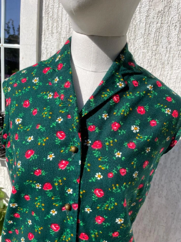 Dámská halenka v selském, dirndl stylu vel. 40