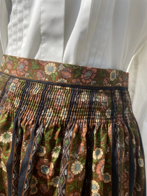 Dámská sukně v selském, vintage stylu vel. 38