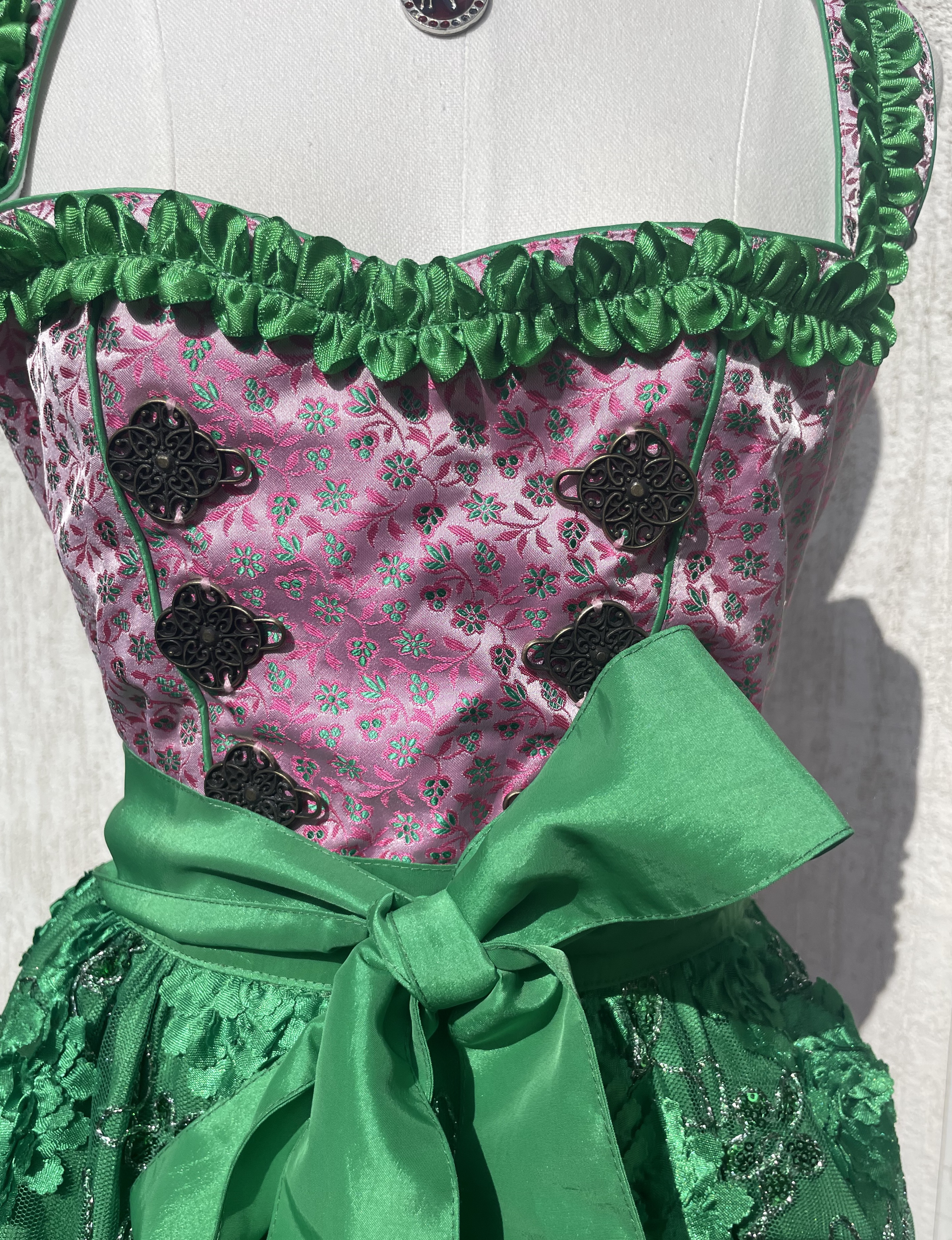 Dámské dirndl šaty selský styl vel. 38