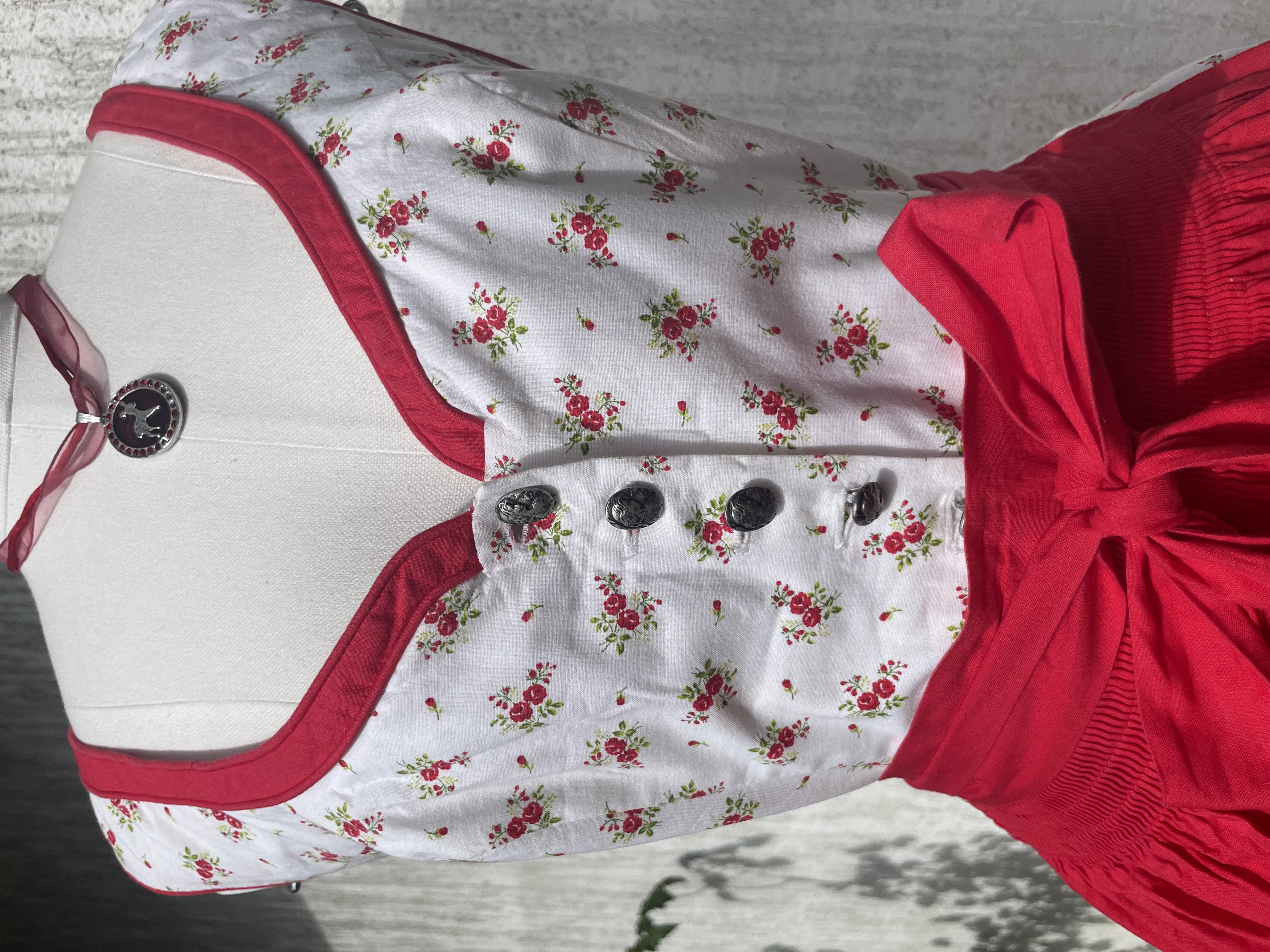 Dámské šaty dirndl selský styl vel. 40
