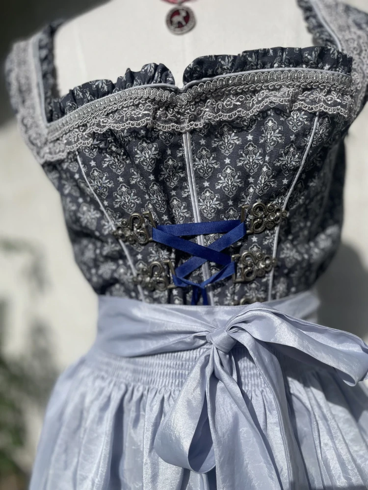 Dámské dirndl šaty selský styl vel. 42