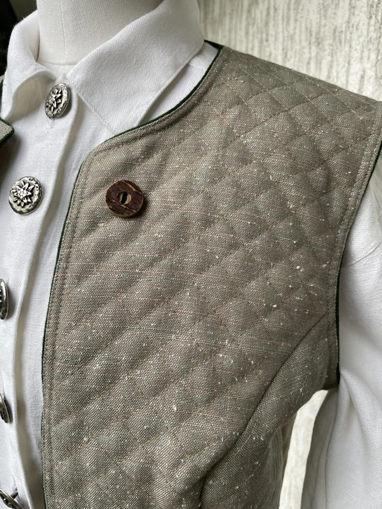 Dámská vesta v dirndl, selském, vintage, country stylu vel. 40