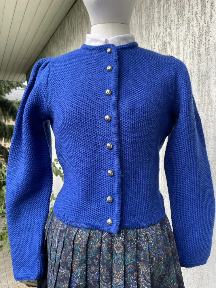 Dámský svetr v dirndl, selském stylu stylu vel. 38