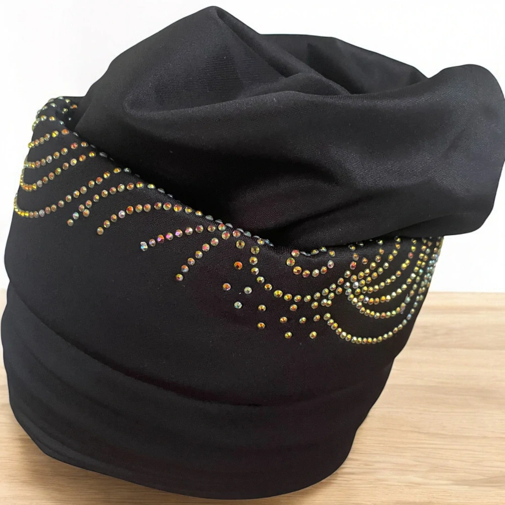 turban v orientálním, africkém stylu