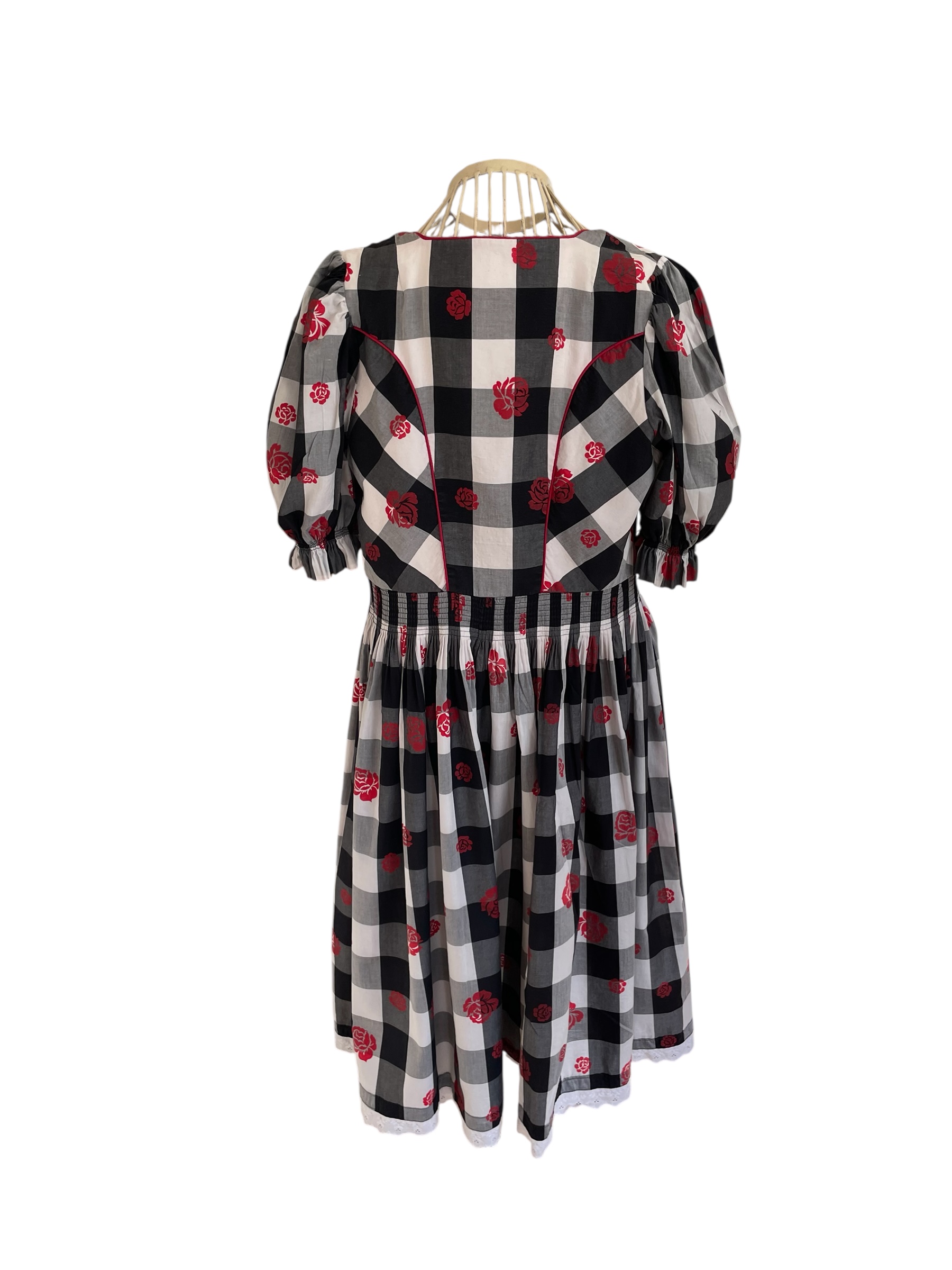 Dámské selské, dirndl šaty vel. 40/42