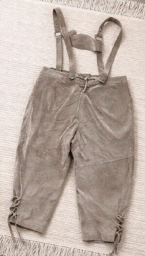 Kožené dirndl kraťasy s laclem vel. 40 - S/M