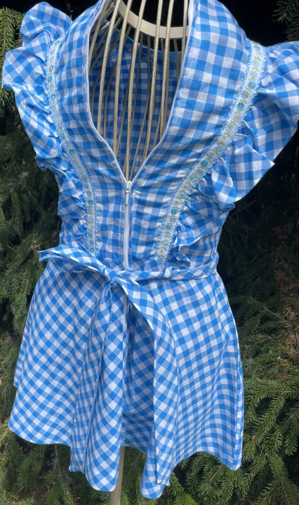 Dívčí šaty v selském, retro stylu vel. 140