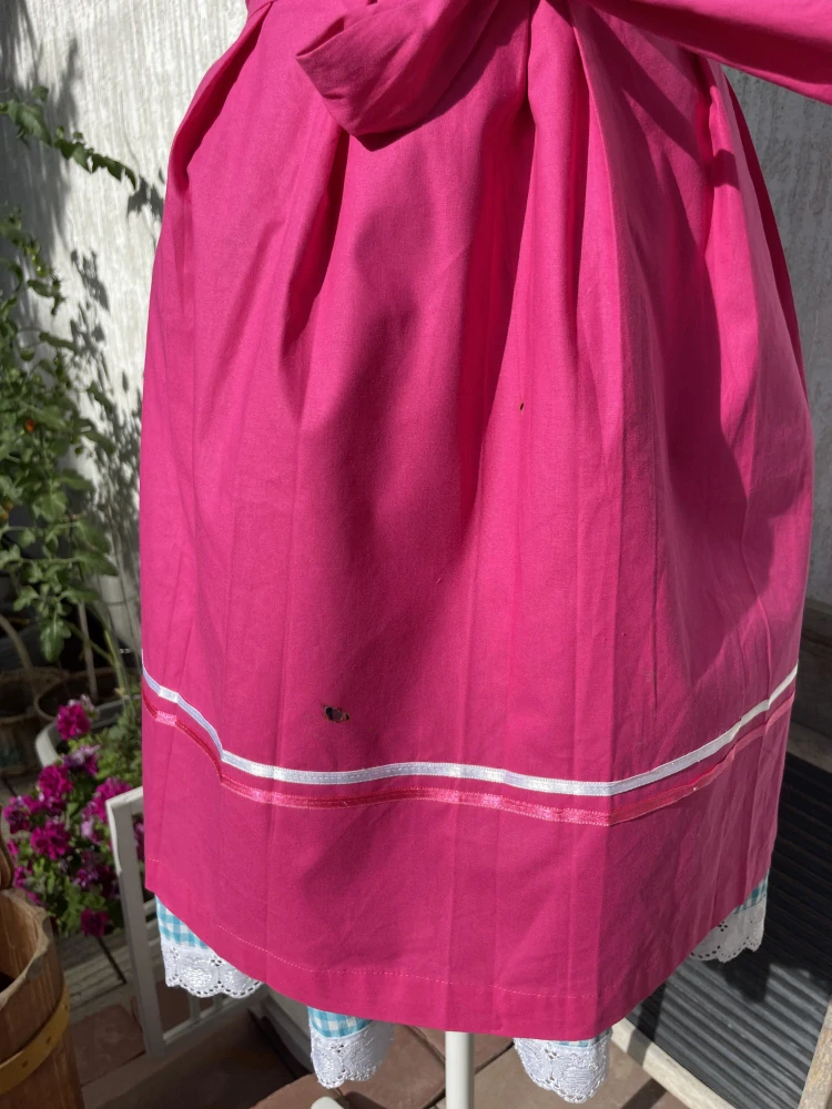 Dámské dirndl šaty vel. 38