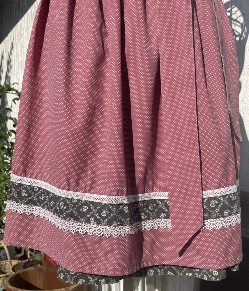 Dámské dirndl šaty v selském stylu vel. XS
