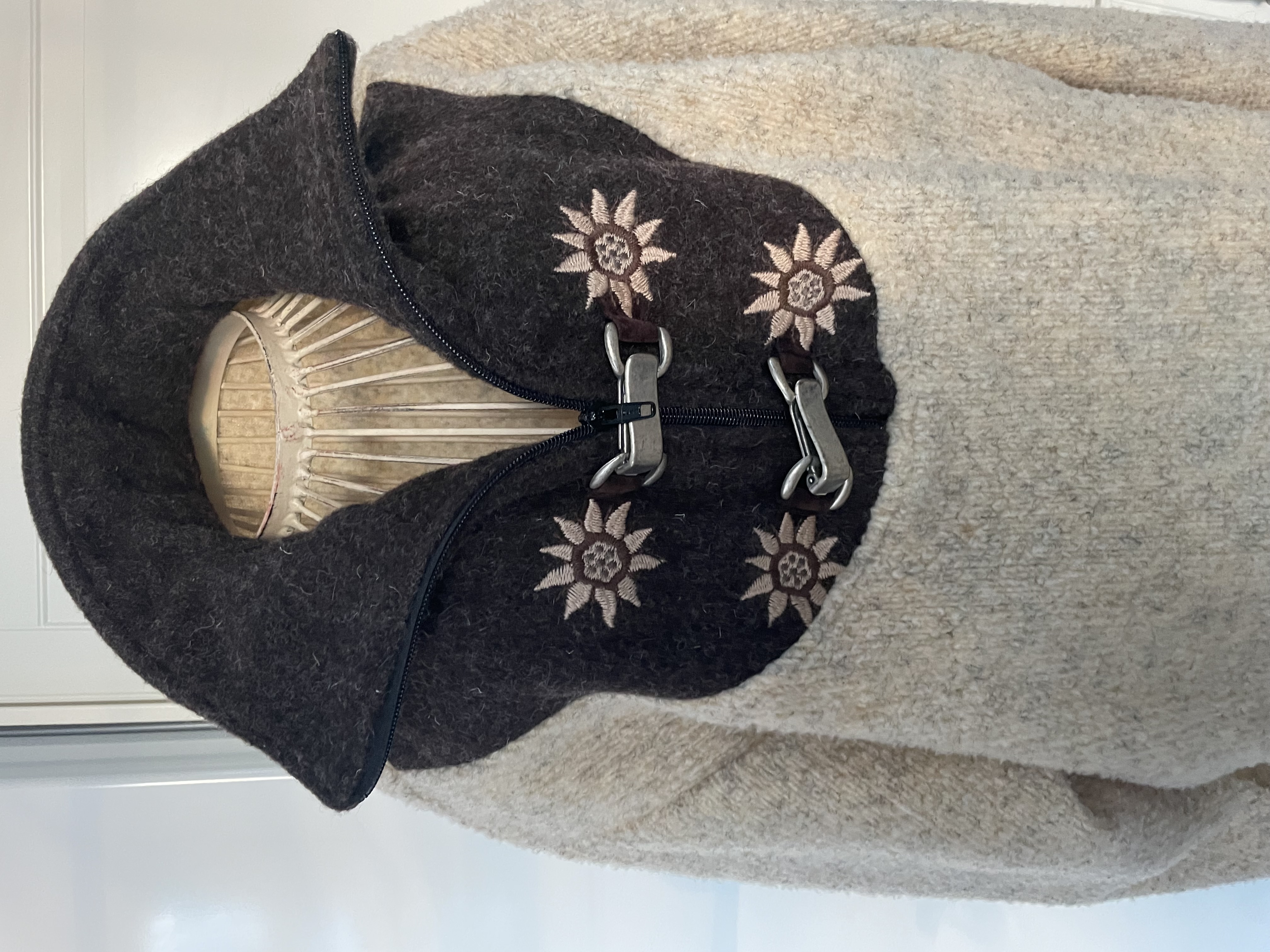 dámská chlupatá mikina DIRNDL, selský styl
