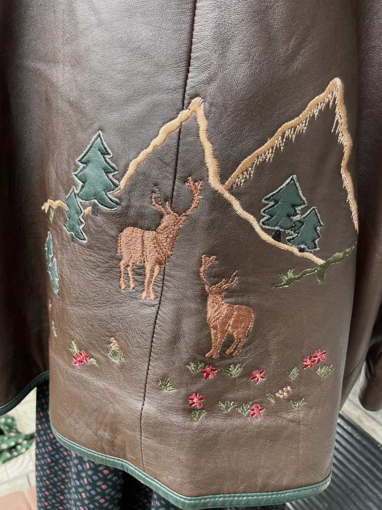 Dámská kožená bunda / sako v selském, horském stylu vel. XXXL