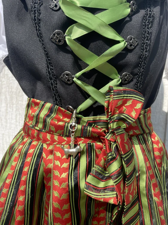 Dámské dirndl šaty selský styl vel. 42