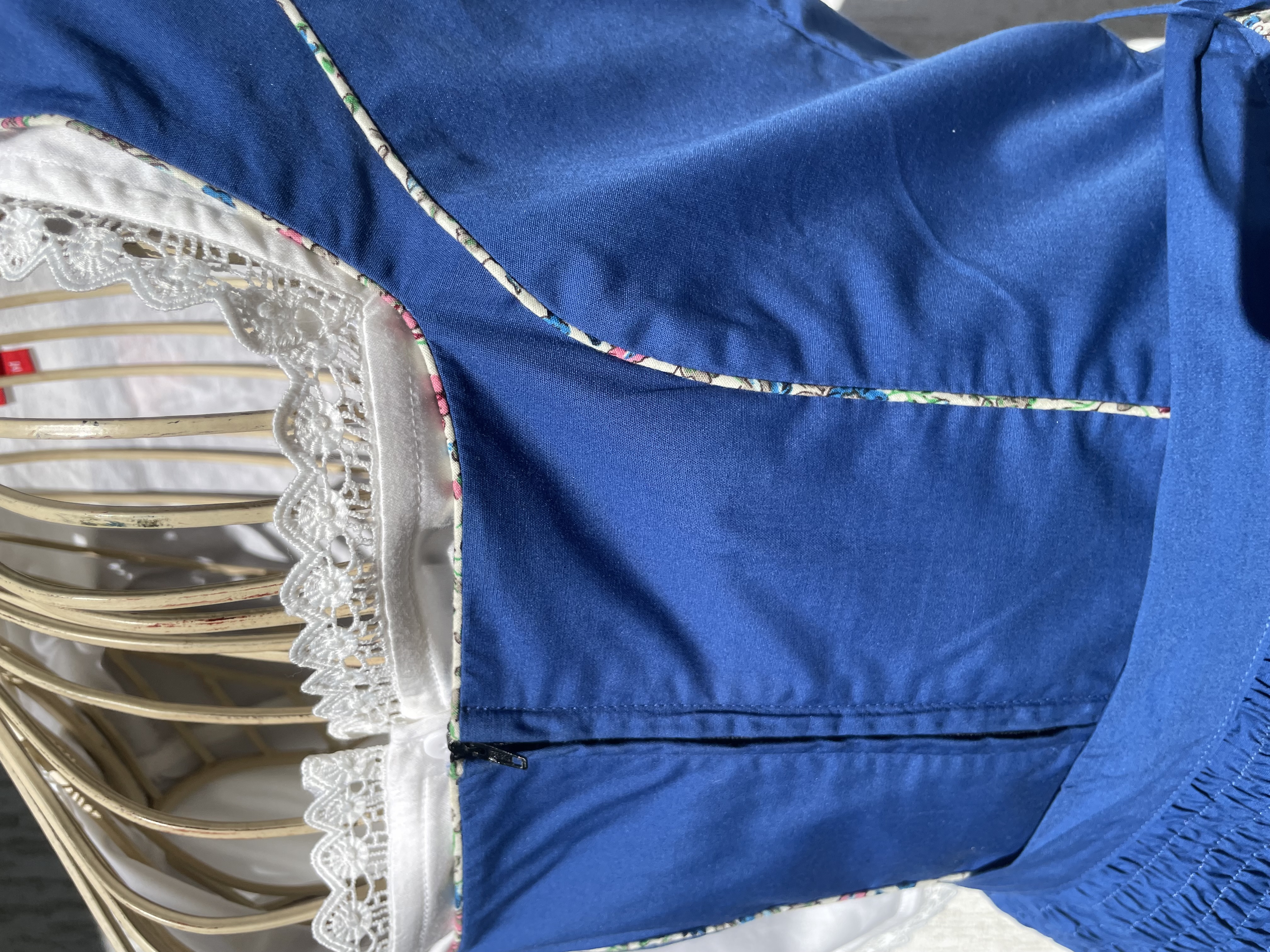 Dámské šaty dirndl selský styl vel. M
