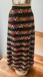 DÁMSKÁ DOBOVÁ, RETRO SUKNĚ > 38