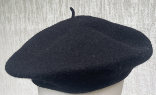 Vlněný baret