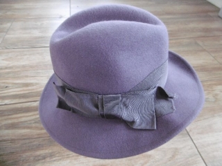DÁMSKÝ ELEGANTNÍ KLOBOUK