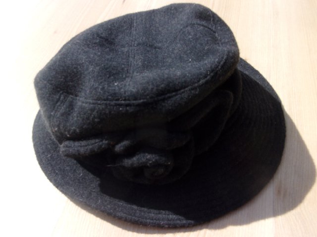 DÁMSKÝ DOBOVÝ KLOBOUK