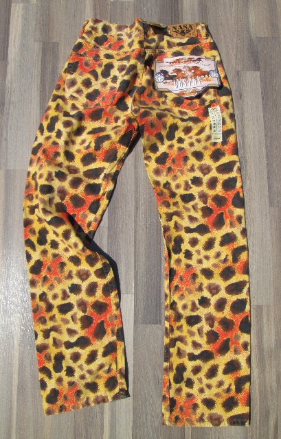 BLÁZNIVÉ KALHOTY V LEOPARDÍM STYLU > 34