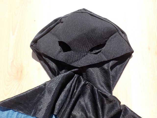 karnevalový kostým plášť+maska BATMAN > 158