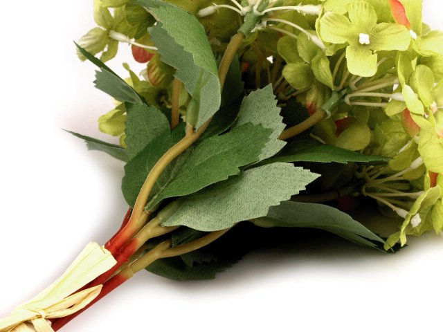 Dekorace květy hortenzie 33 cm KARNEVALOVÝ KOSTÝM VÍLA, NEVĚSTA, PRINCEZNA