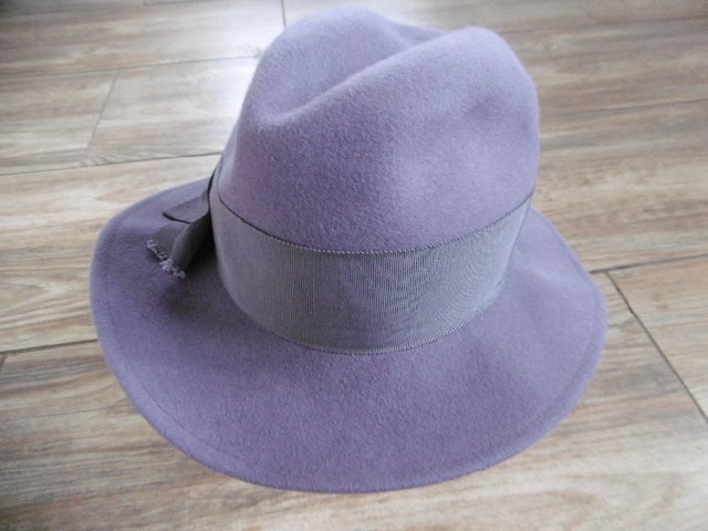 DÁMSKÝ ELEGANTNÍ KLOBOUK